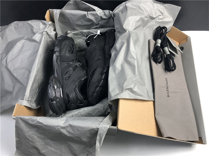 BLCG TRACK SNEAKER 542023 W3GB1 7302