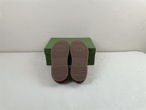 Gocci Slipper