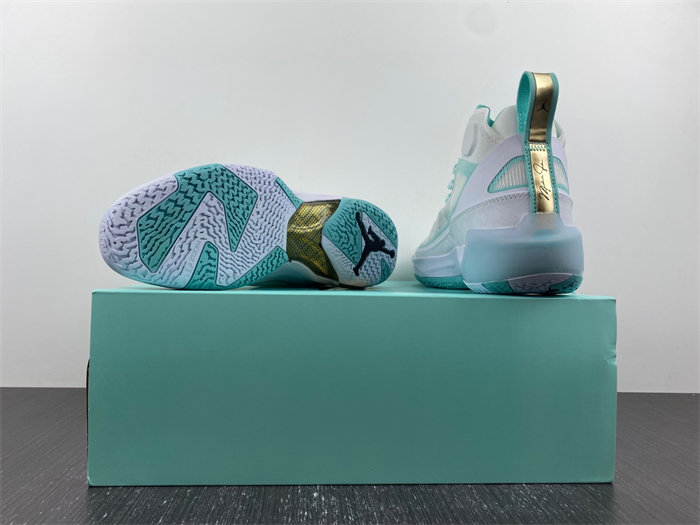 Jordan 37 Guo Ailun Island Green DV0921-173