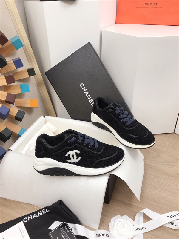Chanal Sneakers