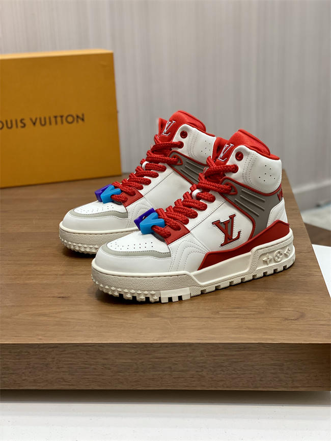 Lv Trainer Sneaker 12